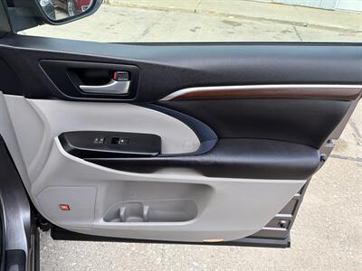 2016 Toyota Highlander Limited   - Photo 23 - South Sioux City, NE 68776