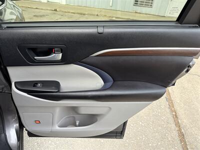 2016 Toyota Highlander Limited   - Photo 21 - South Sioux City, NE 68776