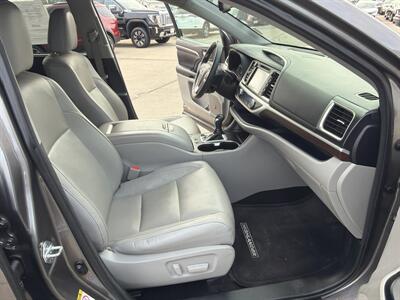 2016 Toyota Highlander Limited   - Photo 22 - South Sioux City, NE 68776