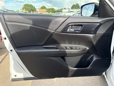 2015 Honda Accord Sport   - Photo 15 - South Sioux City, NE 68776