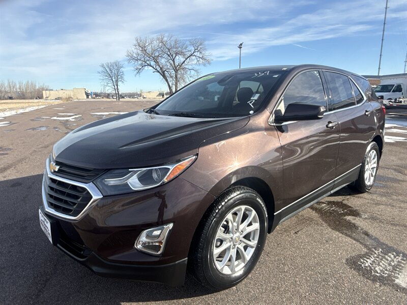 2020 Chevrolet Equinox LT   - Photo 1 - South Sioux City, NE 68776