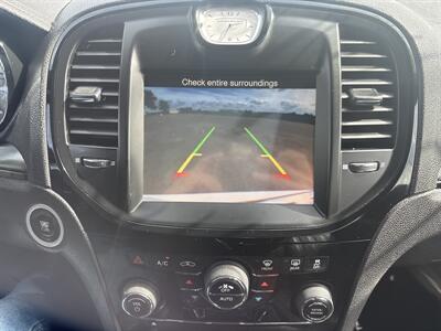 2014 Chrysler 300 Series S   - Photo 26 - South Sioux City, NE 68776