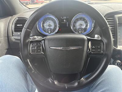 2014 Chrysler 300 Series S   - Photo 24 - South Sioux City, NE 68776