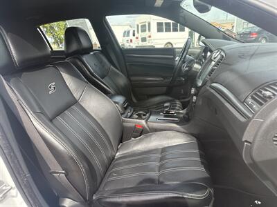 2014 Chrysler 300 Series S   - Photo 22 - South Sioux City, NE 68776