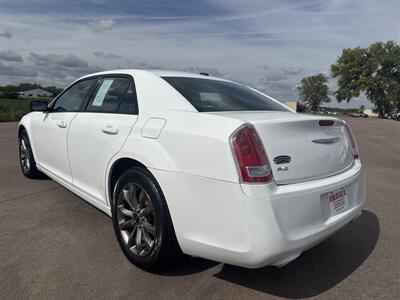 2014 Chrysler 300 Series S   - Photo 5 - South Sioux City, NE 68776