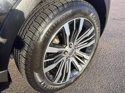 2016 Ford Explorer Platinum   - Photo 16 - South Sioux City, NE 68776