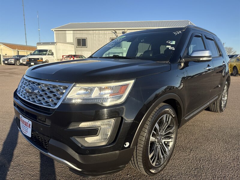 2016 Ford Explorer Platinum   - Photo 1 - South Sioux City, NE 68776