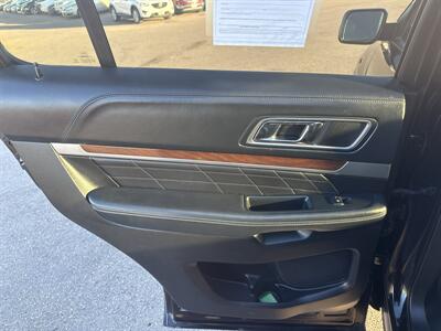 2016 Ford Explorer Platinum   - Photo 19 - South Sioux City, NE 68776