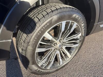 2016 Ford Explorer Platinum   - Photo 15 - South Sioux City, NE 68776