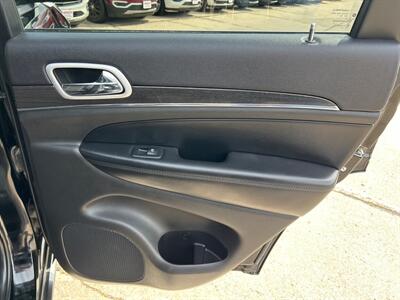 2018 Jeep Grand Cherokee Sterling Edition   - Photo 18 - South Sioux City, NE 68776