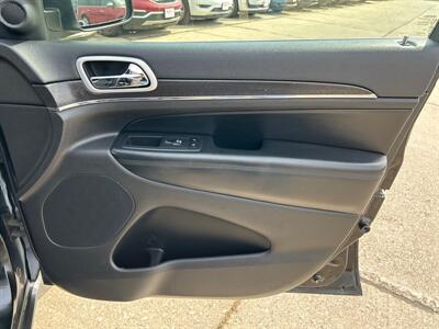 2018 Jeep Grand Cherokee Sterling Edition   - Photo 20 - South Sioux City, NE 68776