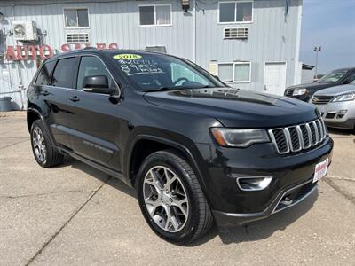 2018 Jeep Grand Cherokee Sterling Edition   - Photo 7 - South Sioux City, NE 68776