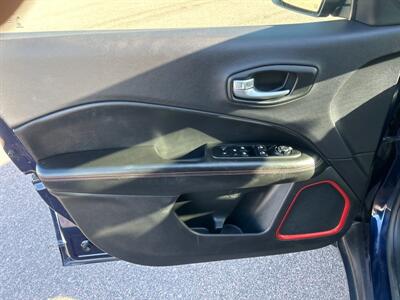 2018 Jeep Compass Trailhawk   - Photo 11 - South Sioux City, NE 68776
