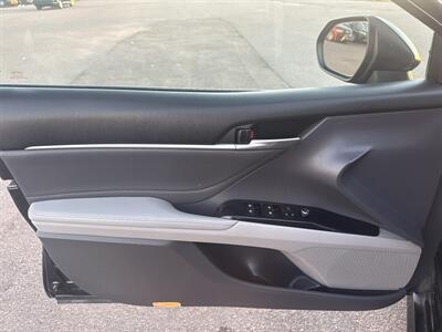 2018 Toyota Camry XLE   - Photo 17 - South Sioux City, NE 68776