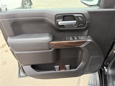 2021 GMC Sierra 1500 SLT   - Photo 14 - South Sioux City, NE 68776