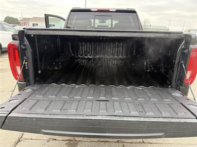 2021 GMC Sierra 1500 SLT   - Photo 18 - South Sioux City, NE 68776
