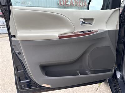 2014 Toyota Sienna XLE 7-Passenger   - Photo 15 - South Sioux City, NE 68776
