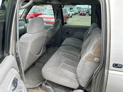 1999 Chevrolet Suburban K1500 LS   - Photo 13 - South Sioux City, NE 68776