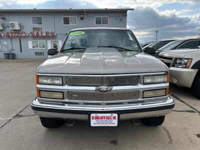 1999 Chevrolet Suburban K1500 LS   - Photo 9 - South Sioux City, NE 68776