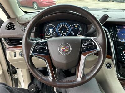 2015 Cadillac Escalade Luxury   - Photo 29 - South Sioux City, NE 68776
