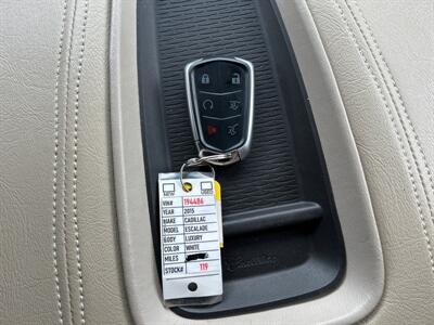 2015 Cadillac Escalade Luxury   - Photo 36 - South Sioux City, NE 68776