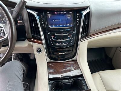 2015 Cadillac Escalade Luxury   - Photo 27 - South Sioux City, NE 68776