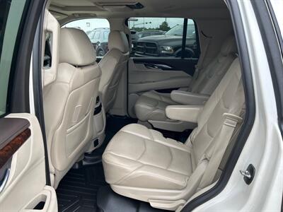 2015 Cadillac Escalade Luxury   - Photo 14 - South Sioux City, NE 68776