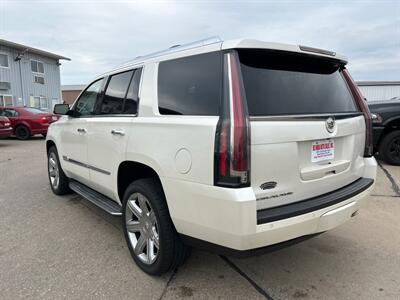 2015 Cadillac Escalade Luxury   - Photo 3 - South Sioux City, NE 68776