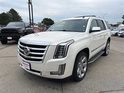 2015 Cadillac Escalade Luxury   - Photo 1 - South Sioux City, NE 68776