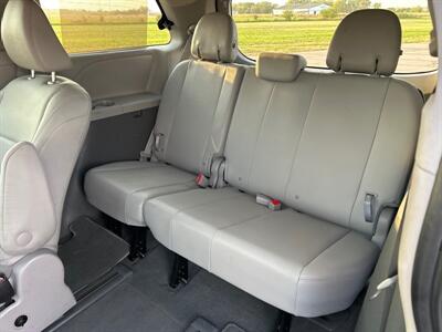 2020 Toyota Sienna XLE 7-Passenger   - Photo 15 - South Sioux City, NE 68776