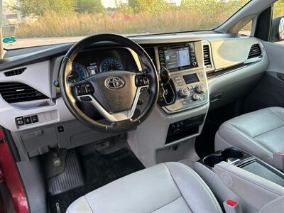 2020 Toyota Sienna XLE 7-Passenger   - Photo 14 - South Sioux City, NE 68776