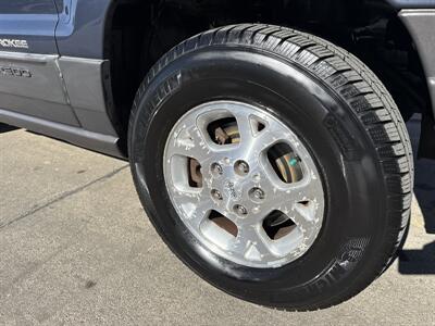 2000 Jeep Grand Cherokee Laredo   - Photo 13 - South Sioux City, NE 68776