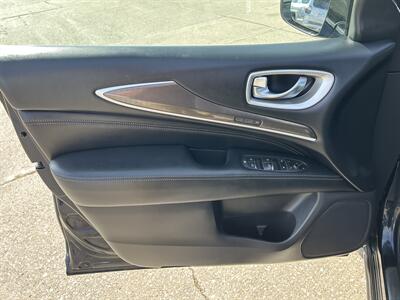 2017 INFINITI QX60   - Photo 11 - South Sioux City, NE 68776