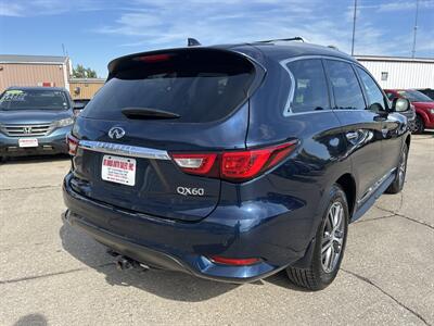 2017 INFINITI QX60   - Photo 2 - South Sioux City, NE 68776