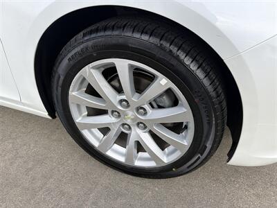 2016 Chevrolet Malibu Limited LTZ   - Photo 9 - South Sioux City, NE 68776