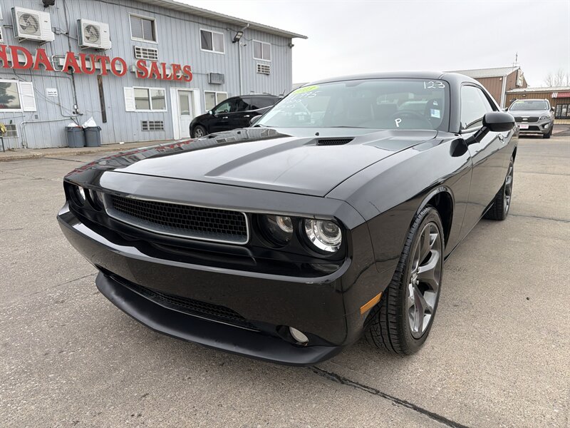2013 Dodge Challenger SXT   - Photo 1 - South Sioux City, NE 68776