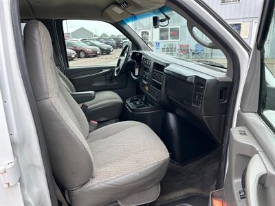 2008 Chevrolet Express LS 3500   - Photo 21 - South Sioux City, NE 68776