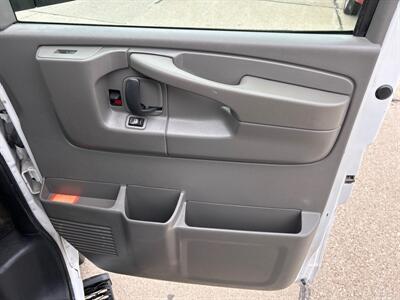 2008 Chevrolet Express LS 3500   - Photo 22 - South Sioux City, NE 68776