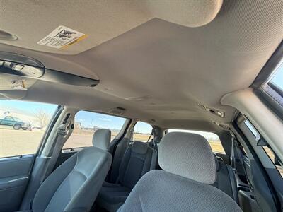 2005 Chrysler Town & Country Touring   - Photo 33 - South Sioux City, NE 68776