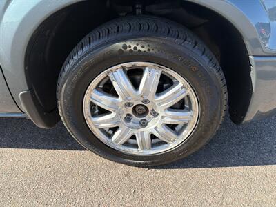 2005 Chrysler Town & Country Touring   - Photo 13 - South Sioux City, NE 68776