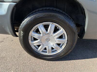 2005 Chrysler Town & Country Touring   - Photo 14 - South Sioux City, NE 68776