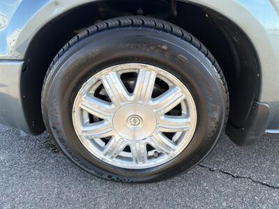 2005 Chrysler Town & Country Touring   - Photo 16 - South Sioux City, NE 68776