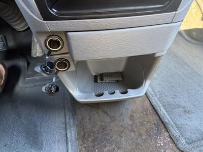 2005 Chrysler Town & Country Touring   - Photo 31 - South Sioux City, NE 68776