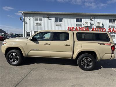 2017 Toyota Tacoma TRD Sport   - Photo 3 - South Sioux City, NE 68776