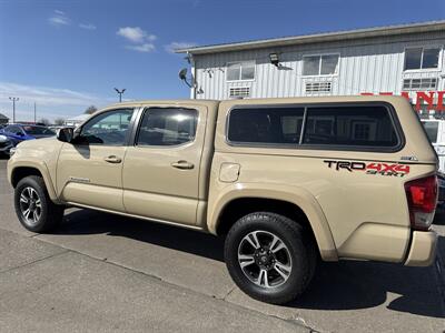 2017 Toyota Tacoma TRD Sport   - Photo 4 - South Sioux City, NE 68776