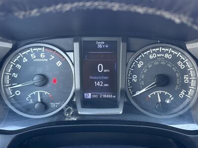 2017 Toyota Tacoma TRD Sport   - Photo 23 - South Sioux City, NE 68776