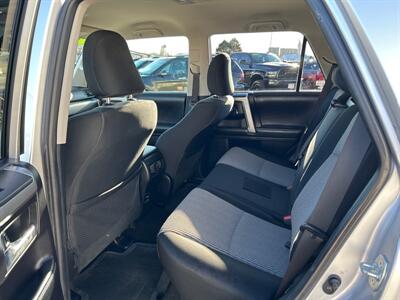 2014 Toyota 4Runner SR5   - Photo 12 - South Sioux City, NE 68776