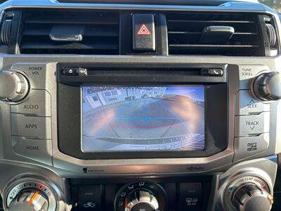 2014 Toyota 4Runner SR5   - Photo 17 - South Sioux City, NE 68776