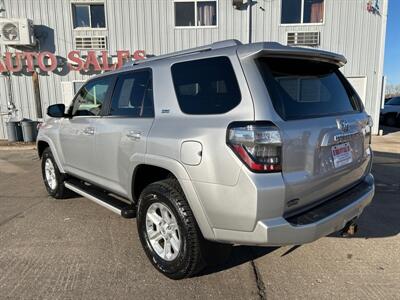 2014 Toyota 4Runner SR5   - Photo 3 - South Sioux City, NE 68776