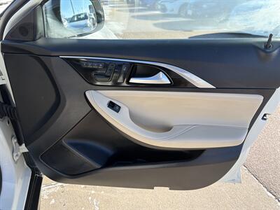 2017 INFINITI QX30 Luxury   - Photo 19 - South Sioux City, NE 68776